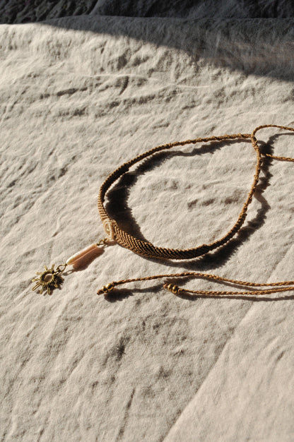 Colar Sol com Pérola + Quartzo