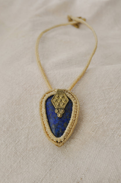 Colar de Lapis Lazuli